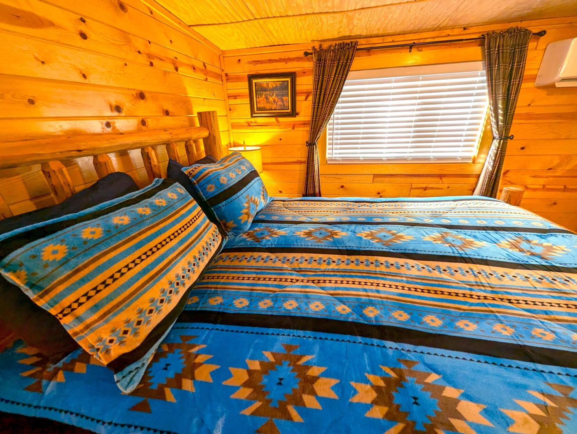 Yellowstone Treasure Guesthouses On The River Гардинер Экстерьер фото