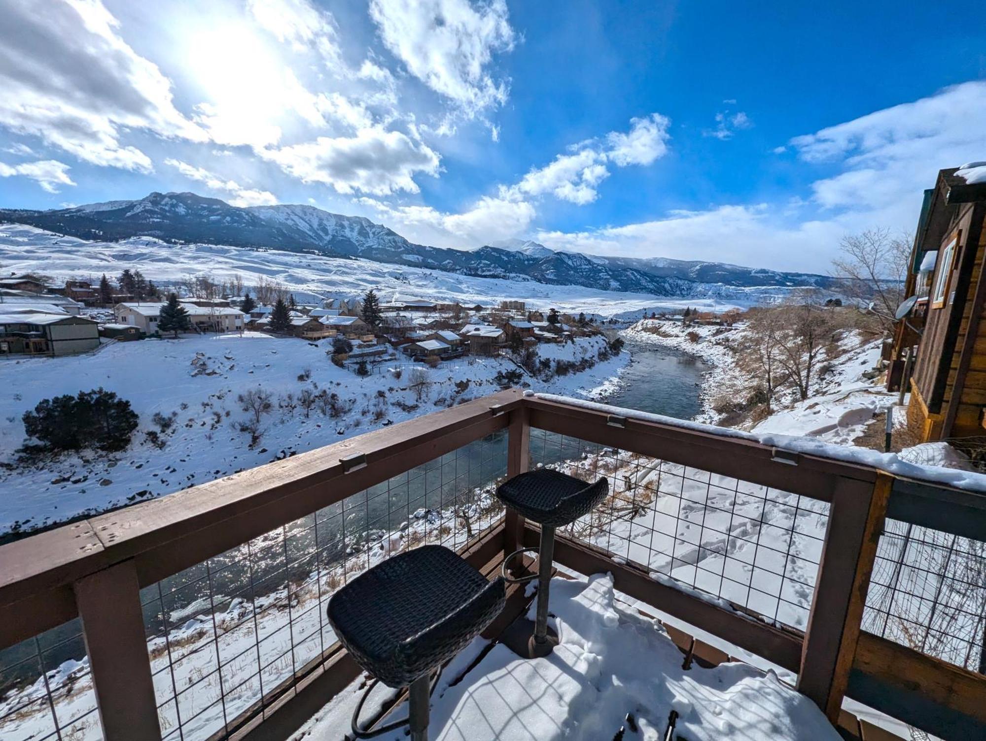 Yellowstone Treasure Guesthouses On The River Гардинер Экстерьер фото