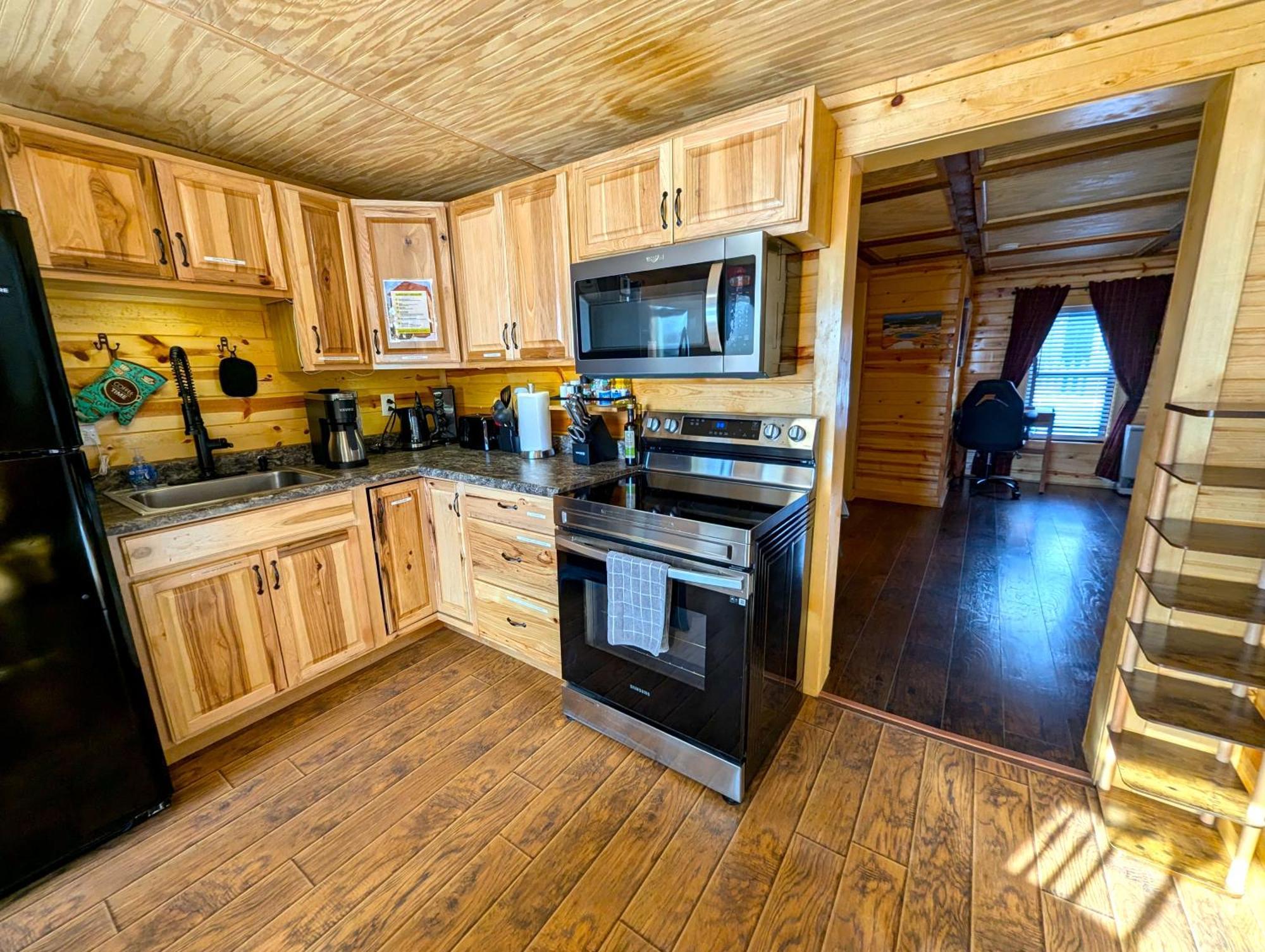 Yellowstone Treasure Guesthouses On The River Гардинер Экстерьер фото
